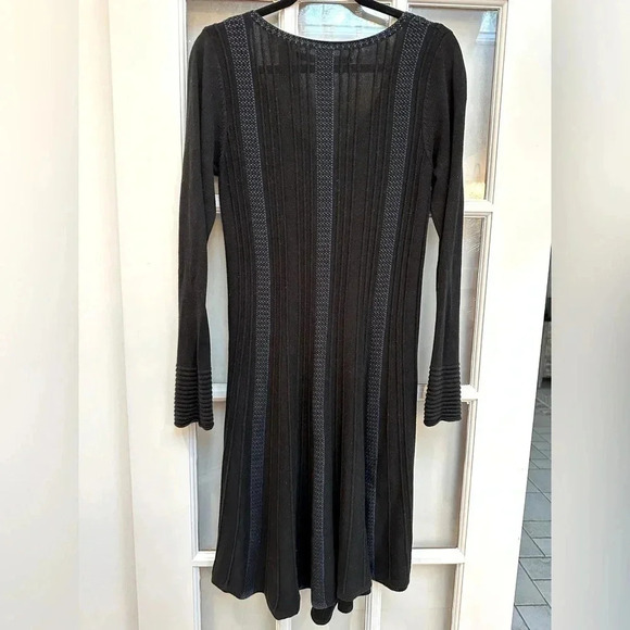 Max Studio Y2K Black With Blue Stripe Ribbed Knit Sweater Midi Dress Size M - Picture 2 of 8